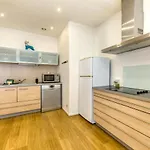 L'elegance- Centre Historique- Confort- Netflix- Marche Frais Et Local *